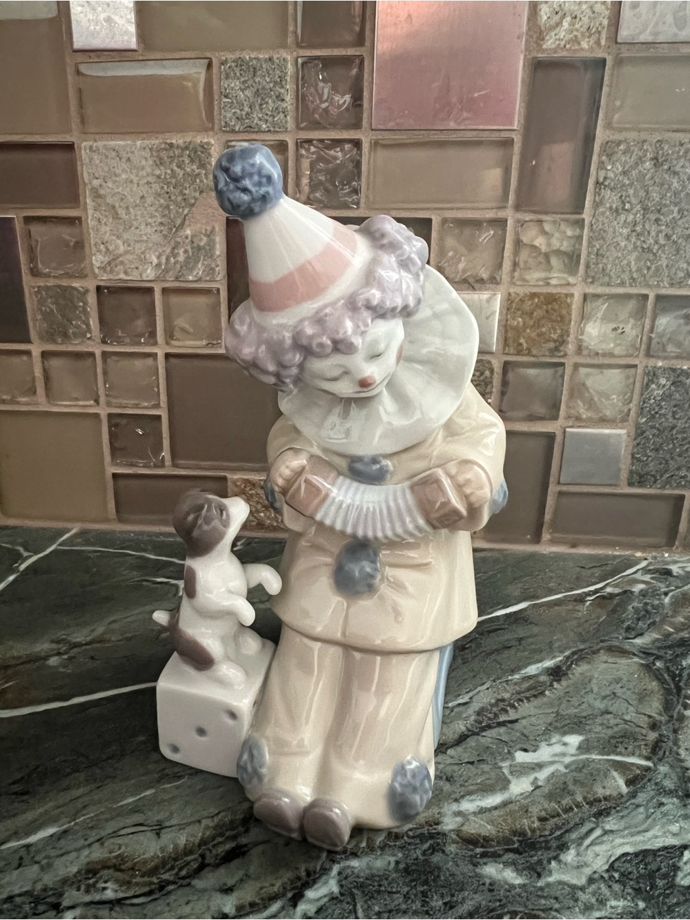 Vtg Lladro Daisa #5279 Pierrot Clown Concertina Accordion Dog Dice Figurine Box